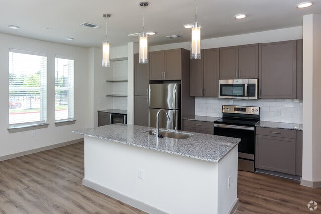2BR, 2BA - B4 - 1160SF - Aspire at Sherman