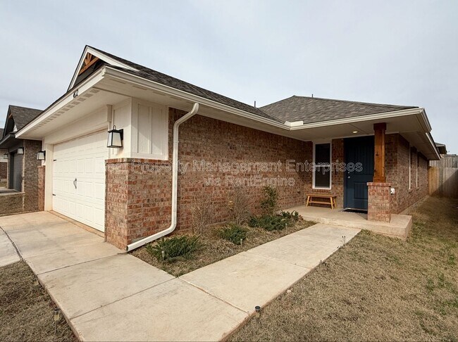 Foto del edificio - 4612 Prominence Dr