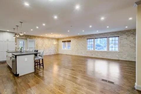 Building Photo - 4333 Azalea Dr SE