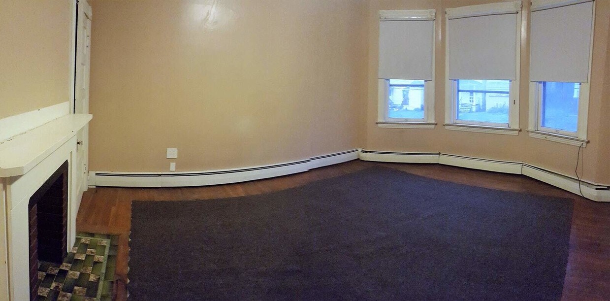 Master Bedroom - 443 Allison Ave
