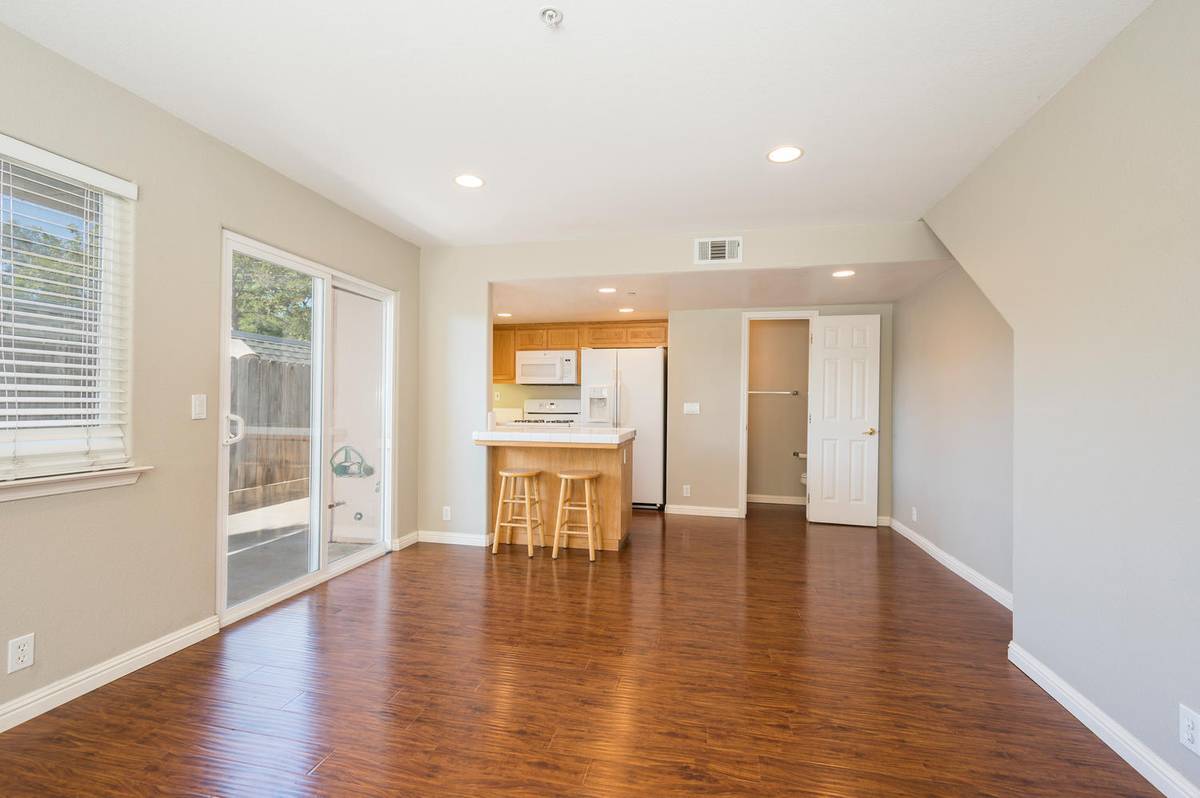 Foto principal - 3051 Augusta St