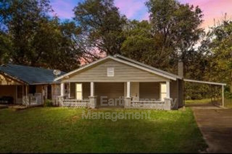 Foto principal - 5704 14th St S