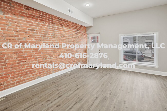 Building Photo - Gorgeous Home in perfect location!