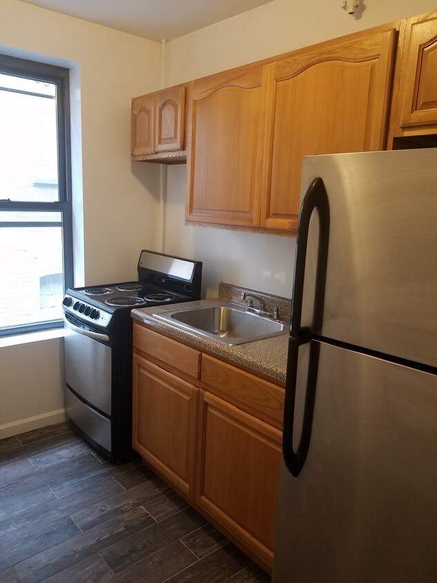Primary Photo - 1500 Amsterdam Ave