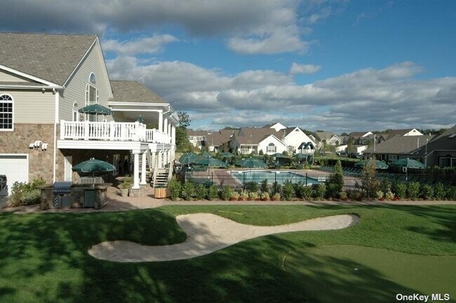 Foto del edificio - 63 Village Green Dr