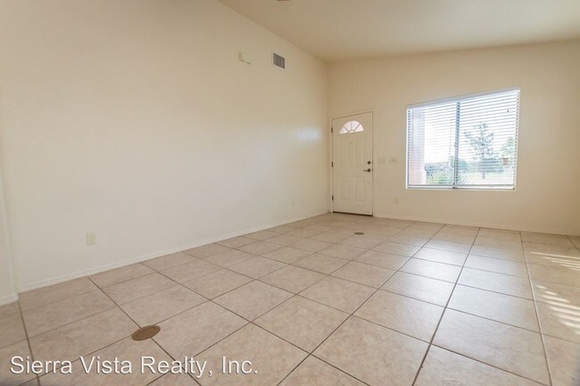 Building Photo - 3 br, 2 bath House - 980 Tularosa Dr