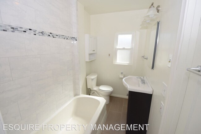 Building Photo - 2 br, 1 bath House - 516 E. HARVARD BLVD
