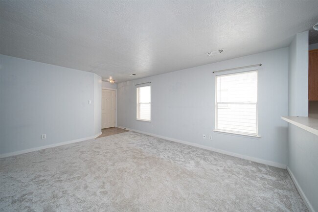 Foto del edificio - 11914 Rolling Stream Dr