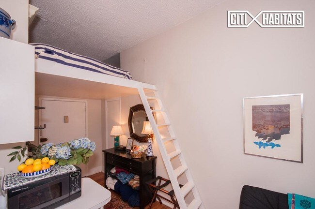 Foto del edificio - 140 W 69th St