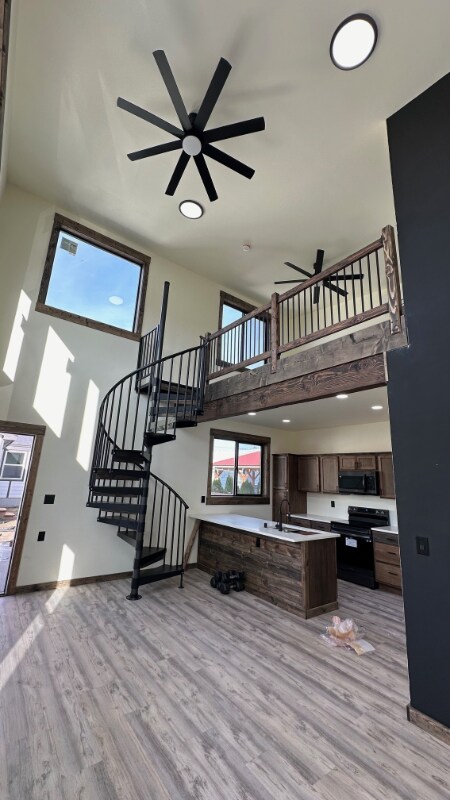 Foto principal - 2121 W 19th Ave