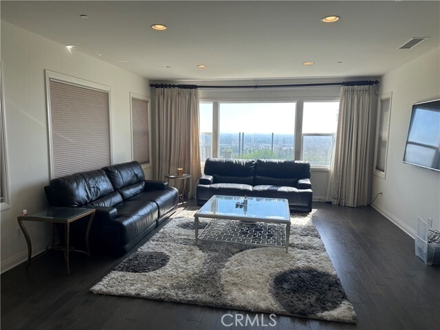 Building Photo - 2584 E Temblor Ranch Dr