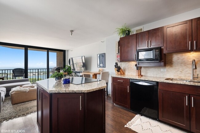 Building Photo - Lakeview with amazing Lake View 1bed/1bath is available for rent now!