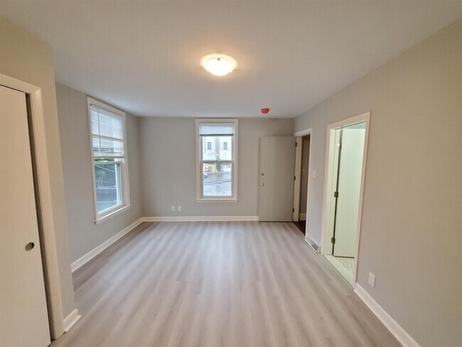Foto del edificio - 145 Highland Ave