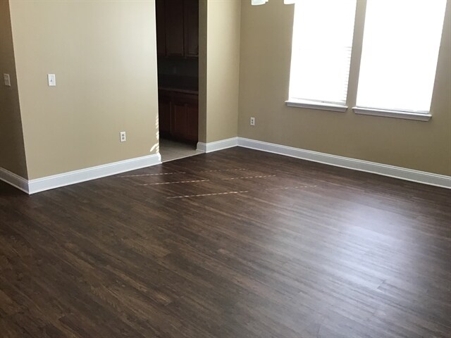 Foto del edificio - 724 Spruce Pine Ln