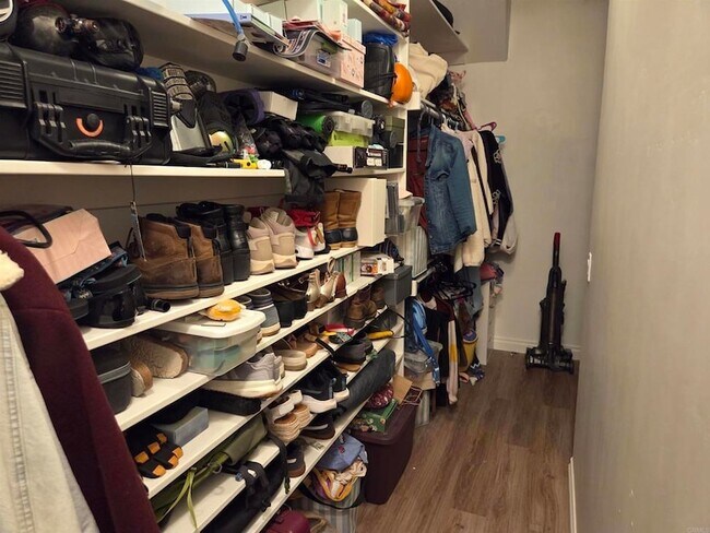 Foto del edificio - 762 Grey Hawk Ct