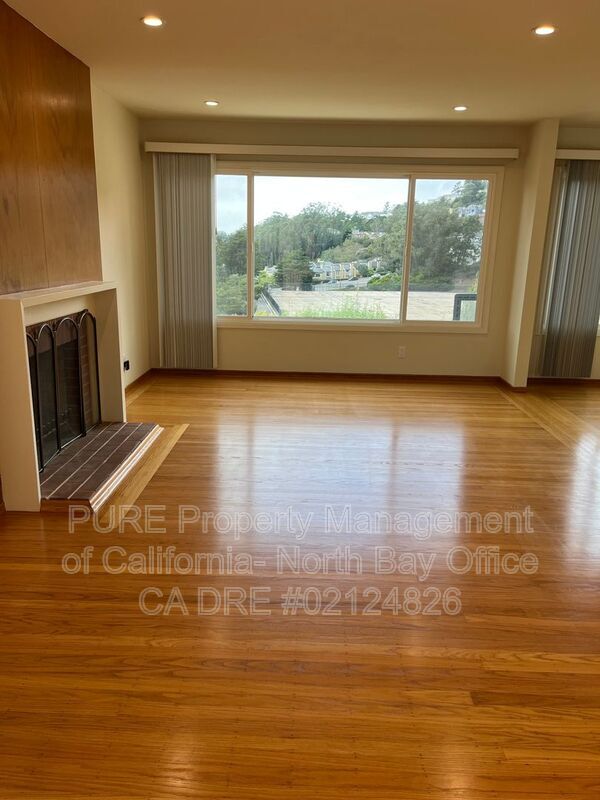 Photo - 305 Dellbrook Ave