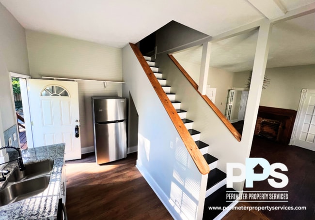 Photo - 530 Oakland Ave SE Apartment