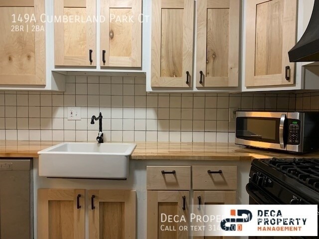 Building Photo - 2 Bed Condo Rental