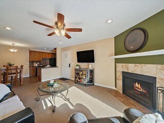 Foto del edificio - 10263 E Peakview Ave