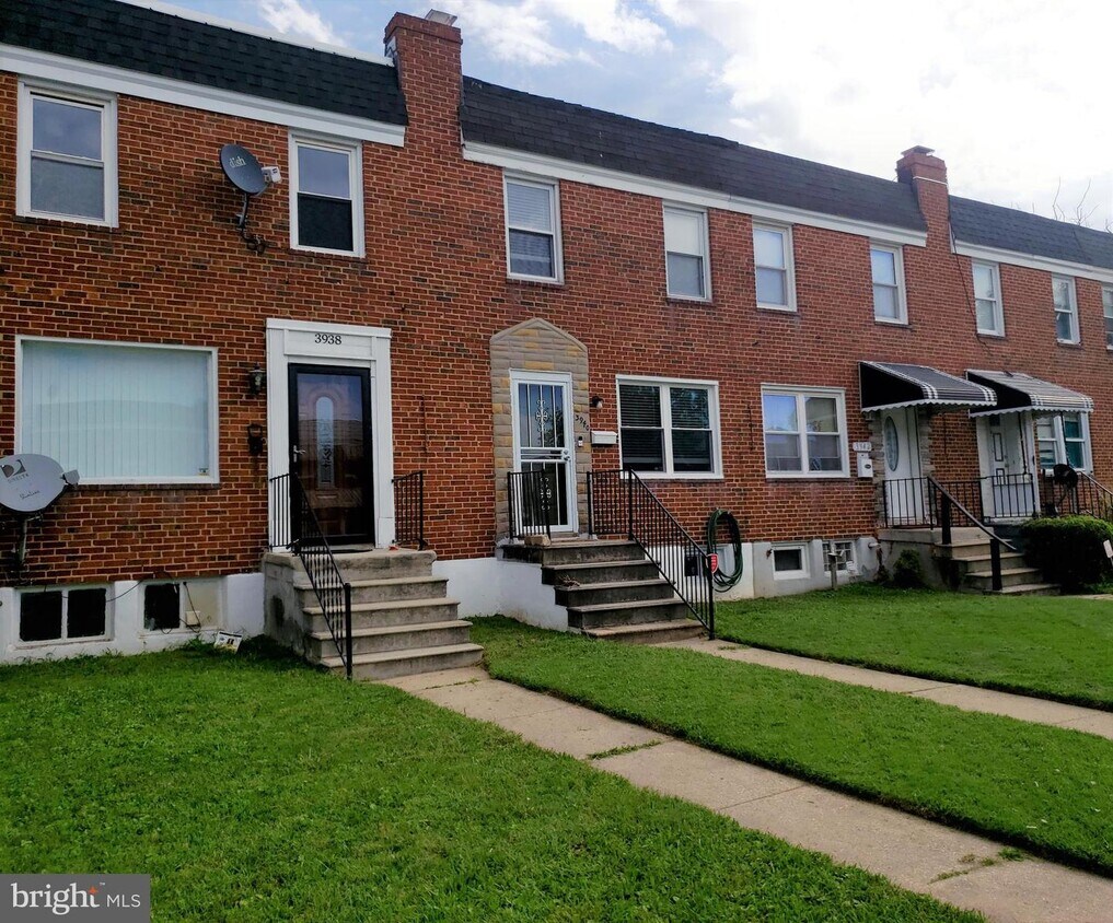 Primary Photo - 3938 Chesterfield Ave