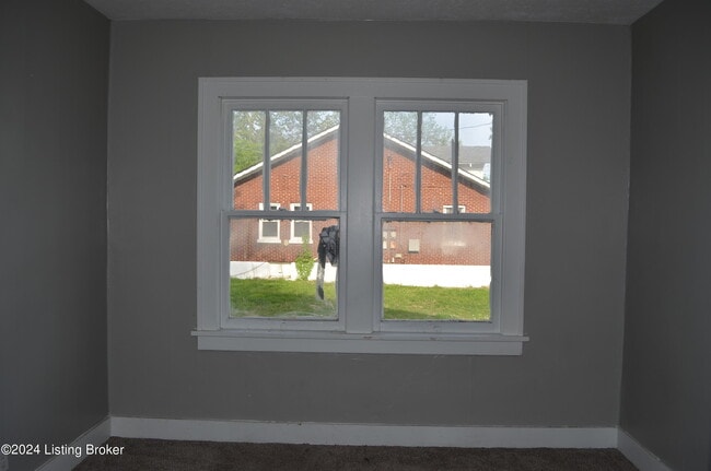 Building Photo - 221 W Woodlawn Ave