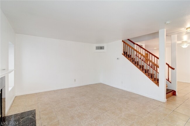 Building Photo - 208 Bastrop St