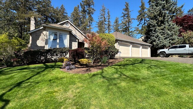Foto del edificio - Cedar Mill, Gorgeous 3 bed 2.5 bath home. Walk through video