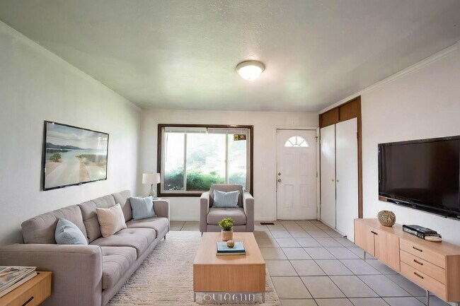 Foto del edificio - Charming 3-Bedroom Gem in Indianapolis