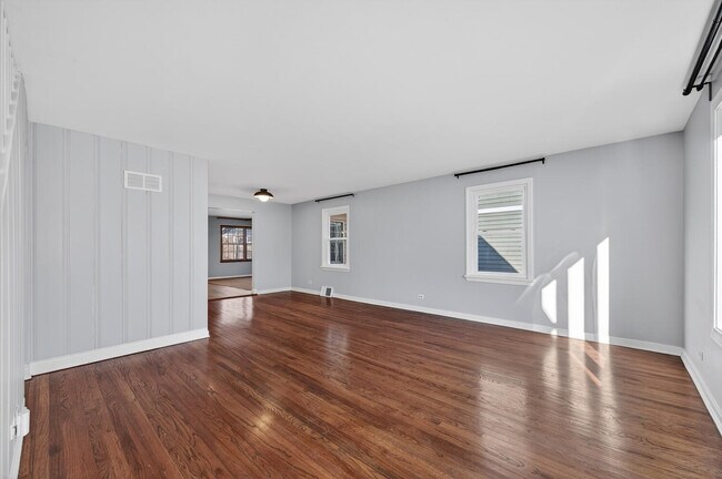 Foto del edificio - 4524 Washington St