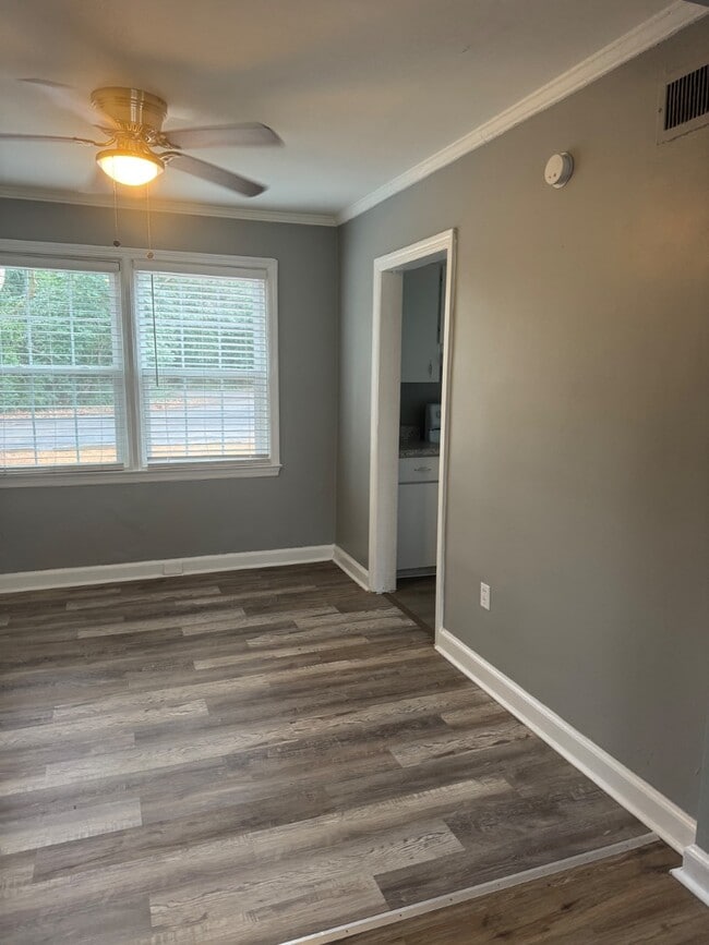 Building Photo - 3324 Vineville Ave