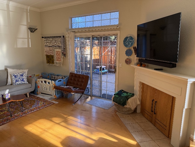 Photo - 558 N 3rd St Apartment