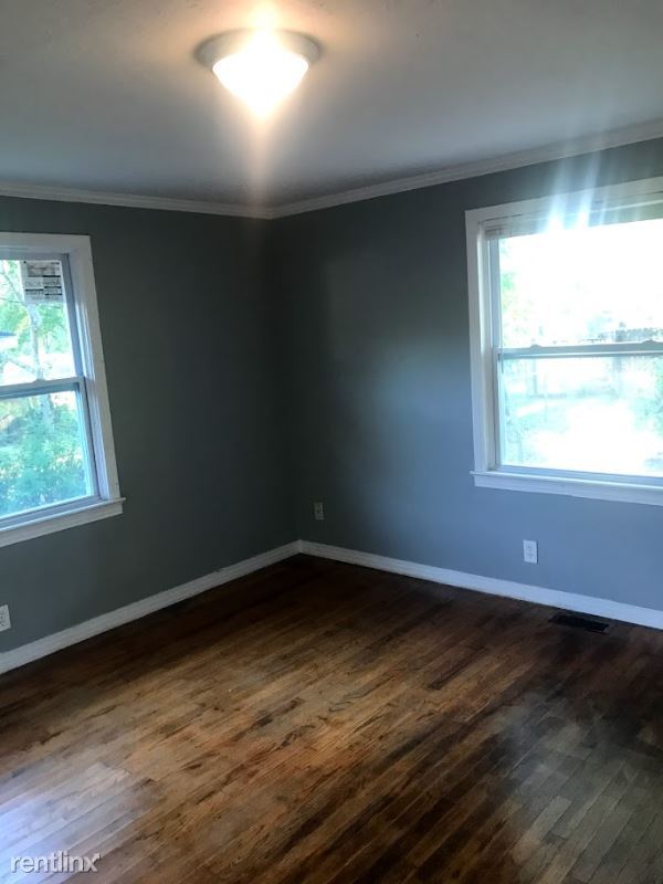 Building Photo - 3 br, 1 bath House - 713 Sunset Drive