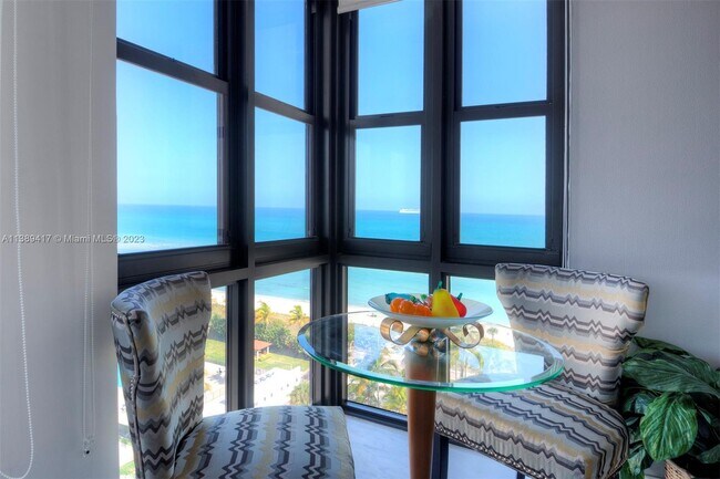 Foto del edificio - 2555 Collins Ave