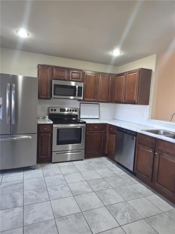 Foto del edificio - 856 NW Evans Cir