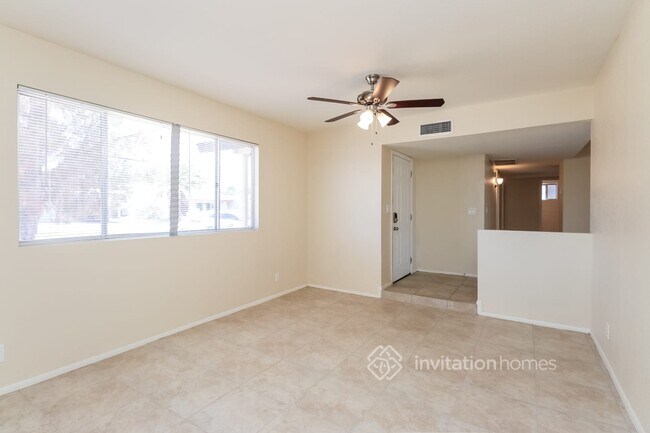 Building Photo - 1354 N Roca