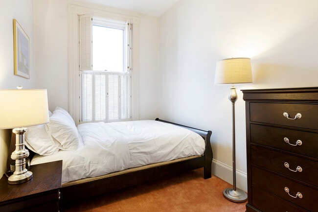 Foto del edificio - 385 Commonwealth Ave