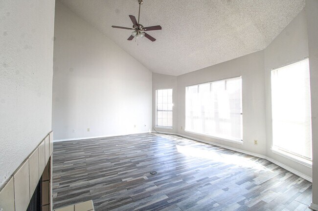 Foto del edificio - 3815 Bremen Ave