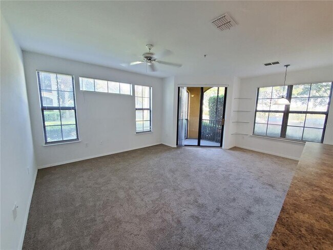 Foto del edificio - 8341 38th St Cir E