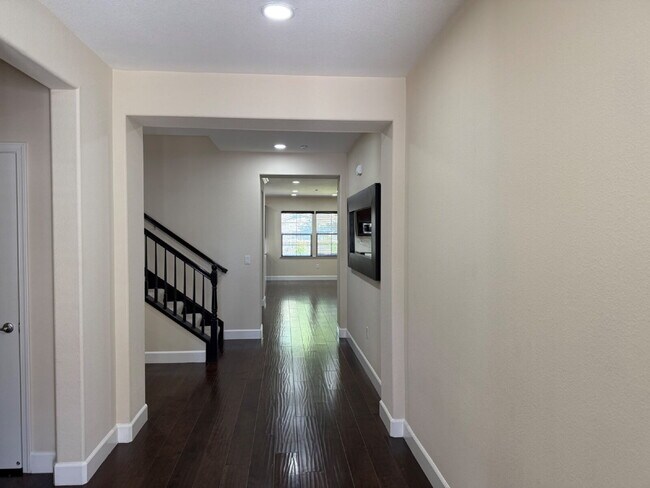 Foto del edificio - Stunning 5 Bedroom Plus Loft, 3 Bathroom Home in Perfect Dublin Location