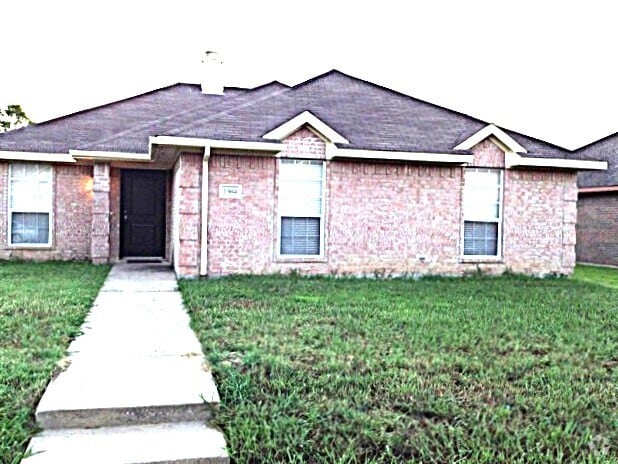 Building Photo - 1304 Doris Dr