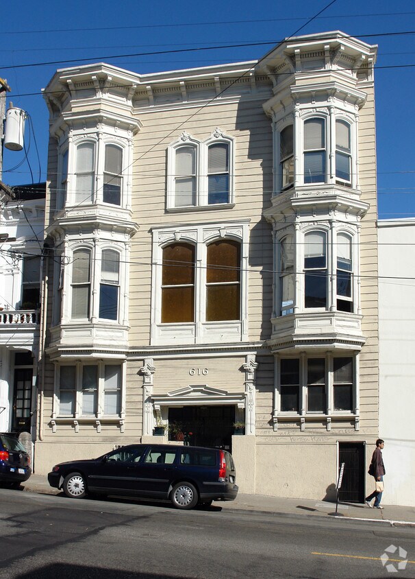 Primary Photo - 616 Hayes St