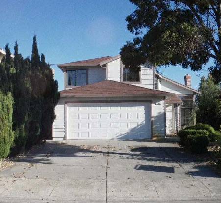 4 bed / 2.5 bath Glen Cove home - 792 Pueblo Way