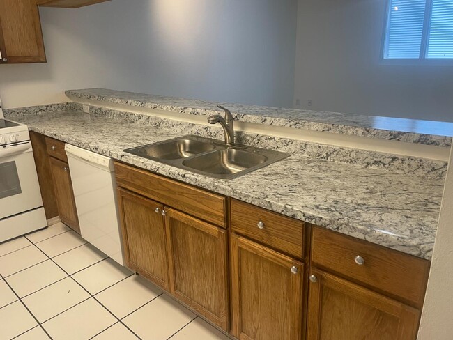 Building Photo - 3930 S Roosevelt Blvd