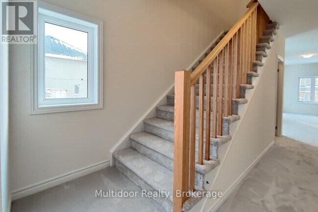 Photo du bâtiment - 305 Garner Rd W