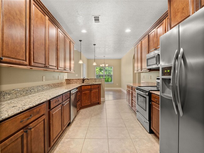 Building Photo - 1240 Harmony Ln