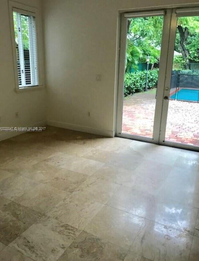 Foto del edificio - 2286 SW 16th Ct