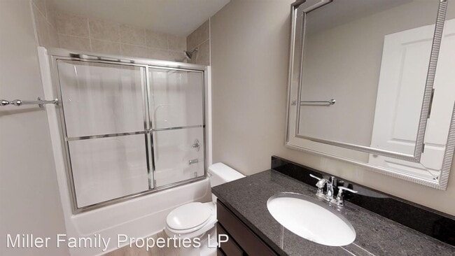 Building Photo - 4 br, 3.5 bath House - 714 Deer Haven