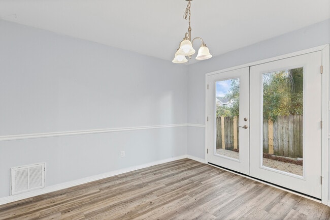 Breakfast dining room - 5907 Windham Ct