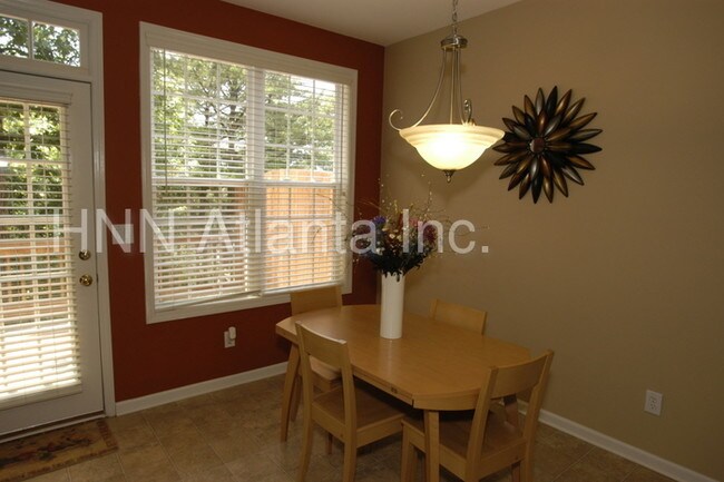 Building Photo - 1709 Waters Edge Trl