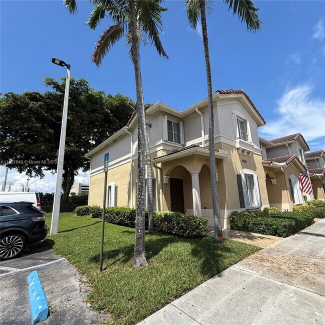 Foto del edificio - 9020 W Flagler St